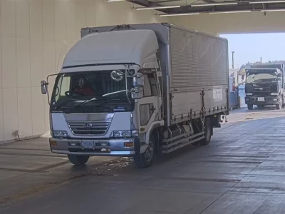 Nissan TRUCK  с аукциона в Японии