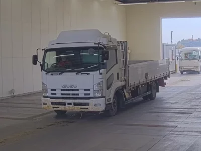 Isuzu FORWARD  с аукциона в Японии