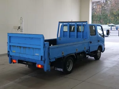 Toyota DYNA  с аукциона в Японии