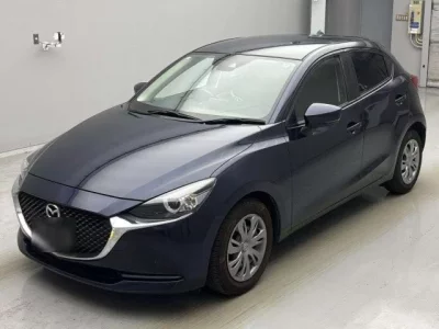 Mazda MAZDA2  с аукциона в Японии