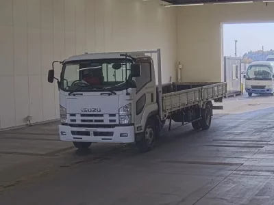 Isuzu FORWARD  с аукциона в Японии