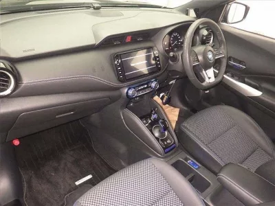 Nissan KIX  с аукциона в Японии