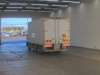 Isuzu FORWARD лот № 4332 оценка R  с аукциона в Японии 1