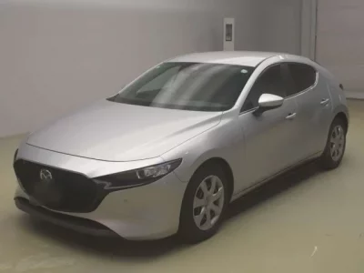 Mazda MAZDA3  с аукциона в Японии