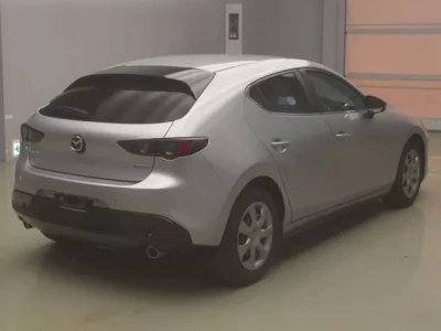 Mazda MAZDA3  с аукциона в Японии
