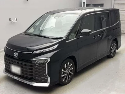 Toyota VOXY  с аукциона в Японии
