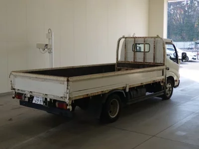 Toyota DYNA  с аукциона в Японии