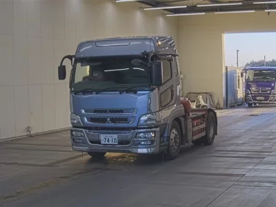 Mitsubishi SUPER GREAT  с аукциона в Японии