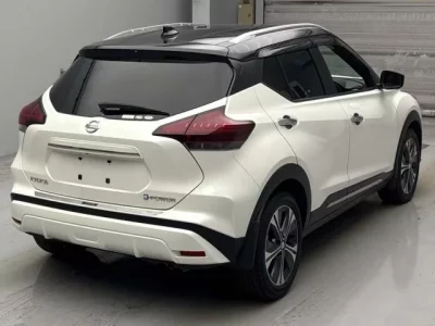 Nissan KIX  с аукциона в Японии