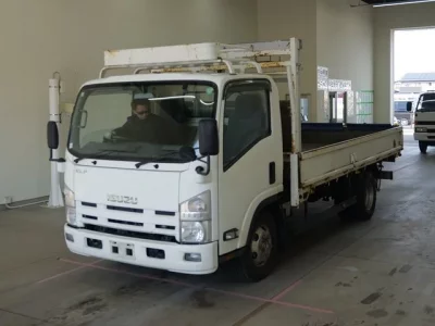 Isuzu ELF  с аукциона в Японии