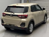 Toyota RAIZE лот № 350 оценка R  с аукциона в Японии 1