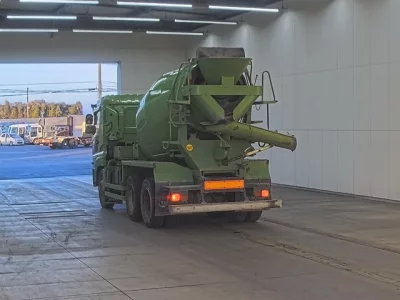 Nissan QUON  с аукциона в Японии