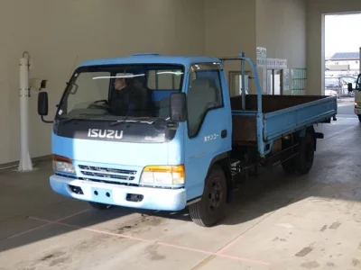 Isuzu ELF  с аукциона в Японии