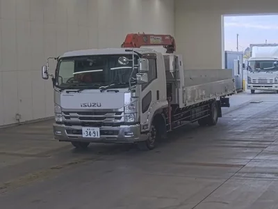Isuzu FORWARD  с аукциона в Японии