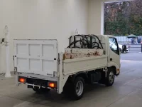 Toyota DYNA лот № 1618 оценка R  с аукциона в Японии 1