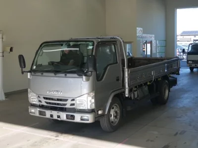 Isuzu ELF  с аукциона в Японии
