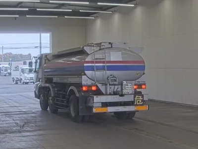 Mitsubishi SUPER GREAT  с аукциона в Японии