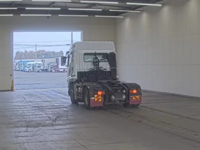 Mitsubishi SUPER GREAT  с аукциона в Японии