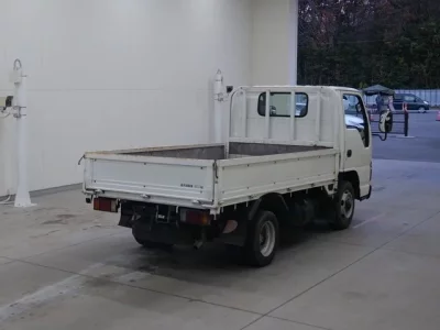Isuzu ELF  с аукциона в Японии