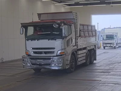 Mitsubishi SUPER GREAT  с аукциона в Японии