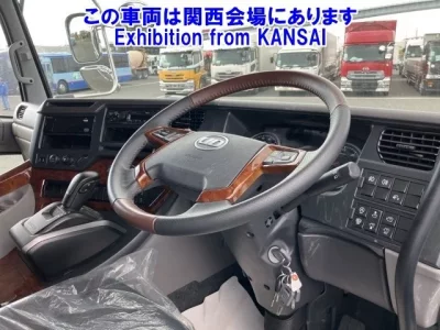 Nissan QUON  с аукциона в Японии