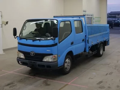 Toyota DYNA  с аукциона в Японии