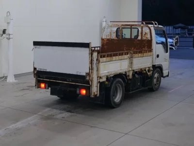 Isuzu ELF  с аукциона в Японии