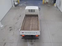 Isuzu ELF лот № 1686 оценка 3  с аукциона в Японии 2