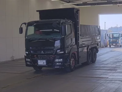 Mitsubishi SUPER GREAT  с аукциона в Японии