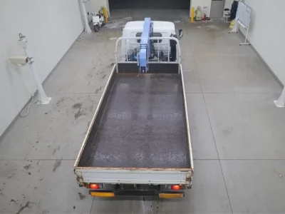 Isuzu ELF  с аукциона в Японии