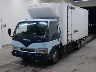 Isuzu ELF  с аукциона в Японии