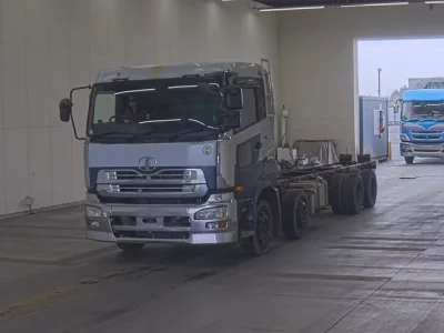 Nissan QUON  с аукциона в Японии