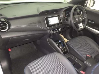 Nissan KIX  с аукциона в Японии