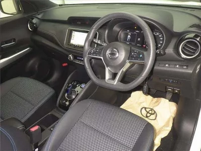 Nissan KIX  с аукциона в Японии