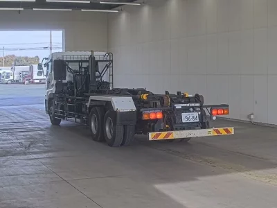 Nissan QUON  с аукциона в Японии