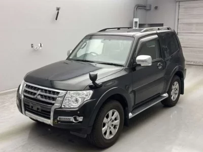 Mitsubishi PAJERO  с аукциона в Японии