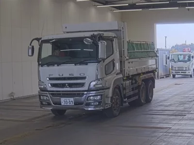 Mitsubishi SUPER GREAT  с аукциона в Японии