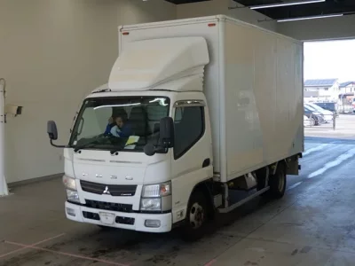 Mitsubishi CANTER  с аукциона в Японии