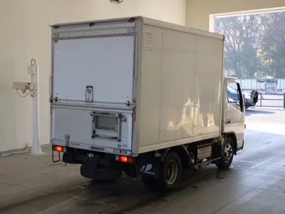 Mitsubishi CANTER  с аукциона в Японии