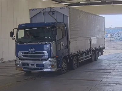 Nissan QUON  с аукциона в Японии