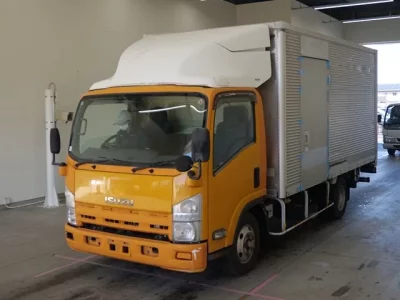Isuzu ELF  с аукциона в Японии