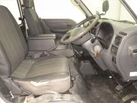 Nissan VANETTE VAN лот № 2353 оценка 3.5  с аукциона в Японии 4