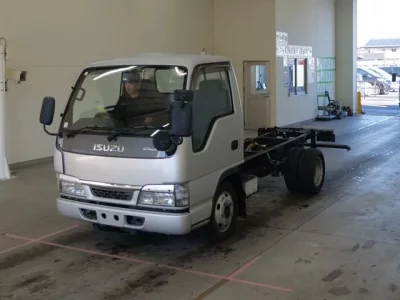 Isuzu ELF  с аукциона в Японии