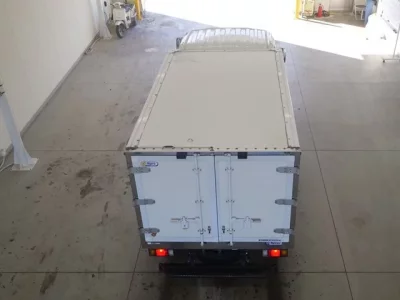 Isuzu ELF  с аукциона в Японии