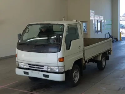 Toyota DYNA  с аукциона в Японии