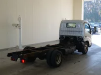 Hino DUTRO лот № 1826 оценка RB  с аукциона в Японии 1