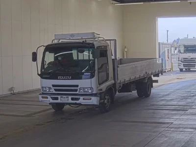 Isuzu FORWARD  с аукциона в Японии