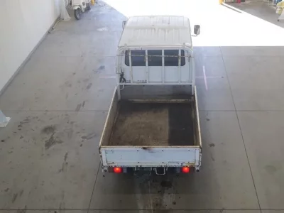 Isuzu ELF  с аукциона в Японии