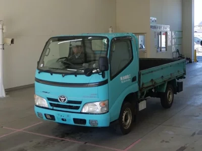 Toyota DYNA  с аукциона в Японии