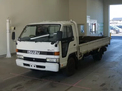 Isuzu ELF  с аукциона в Японии